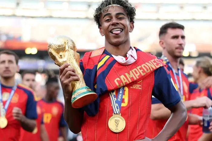 Lamine Yamal Tops 2026 Ballon d’Or Power Rankings Ahead of Kane, Mbappé
