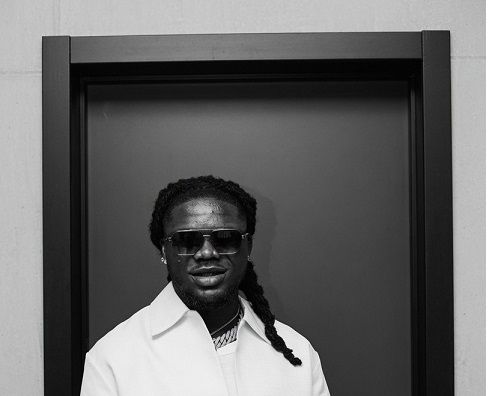 Maxzy Unveils Smooth Afrobeats Single ‘Fine Shii’