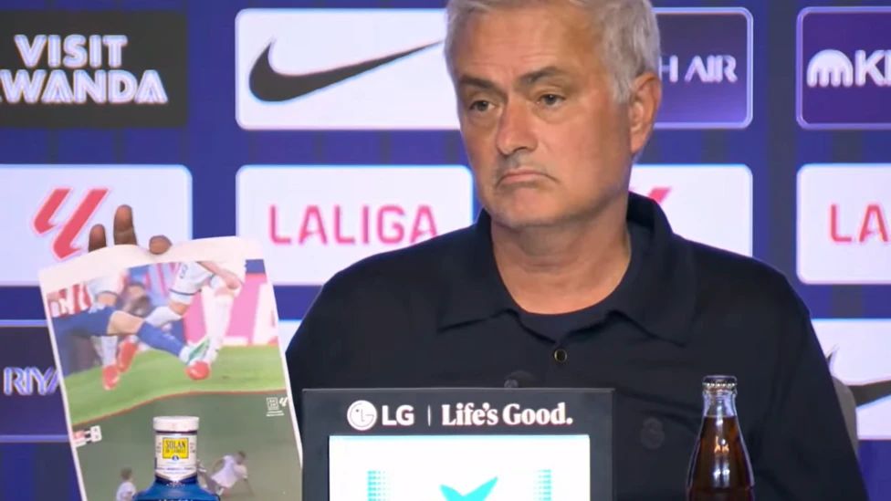 Mourinho Claims Two Red Cards Were Missed After Real Madrid Lose 2-1 to Atletico Madrid