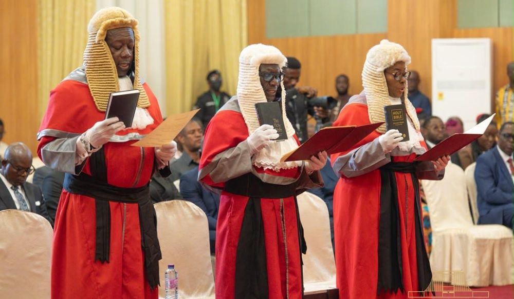 New Supreme Court Justices Pledge to Uphold Constitution
