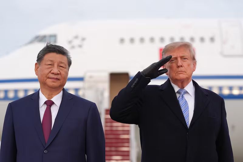 Trump Welcomes Xi Jinping With Military Flyover and Red Carpet in Washington