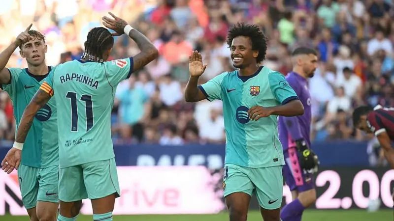 Lamine Yamal Double Secures Barcelona’s Perfect Start