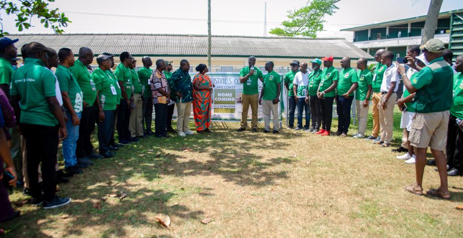 APSU ’88 Alumni Return to St. Augustine’s College, Donate Beds and Deliver Cancer Awareness Sessions