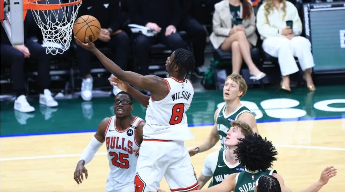 Bulls Storm Back to Beat Bucks 132-125