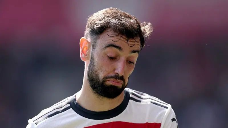 Fernandes Criticises Carrick After Manchester United’s 4-1 Champions League Loss to Como
