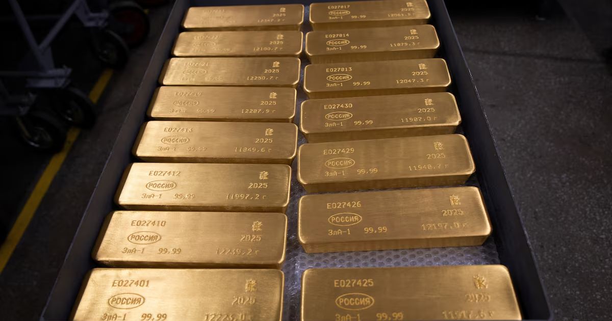 Gold Prices Rise as Dollar Eases from 18‑Month Peak