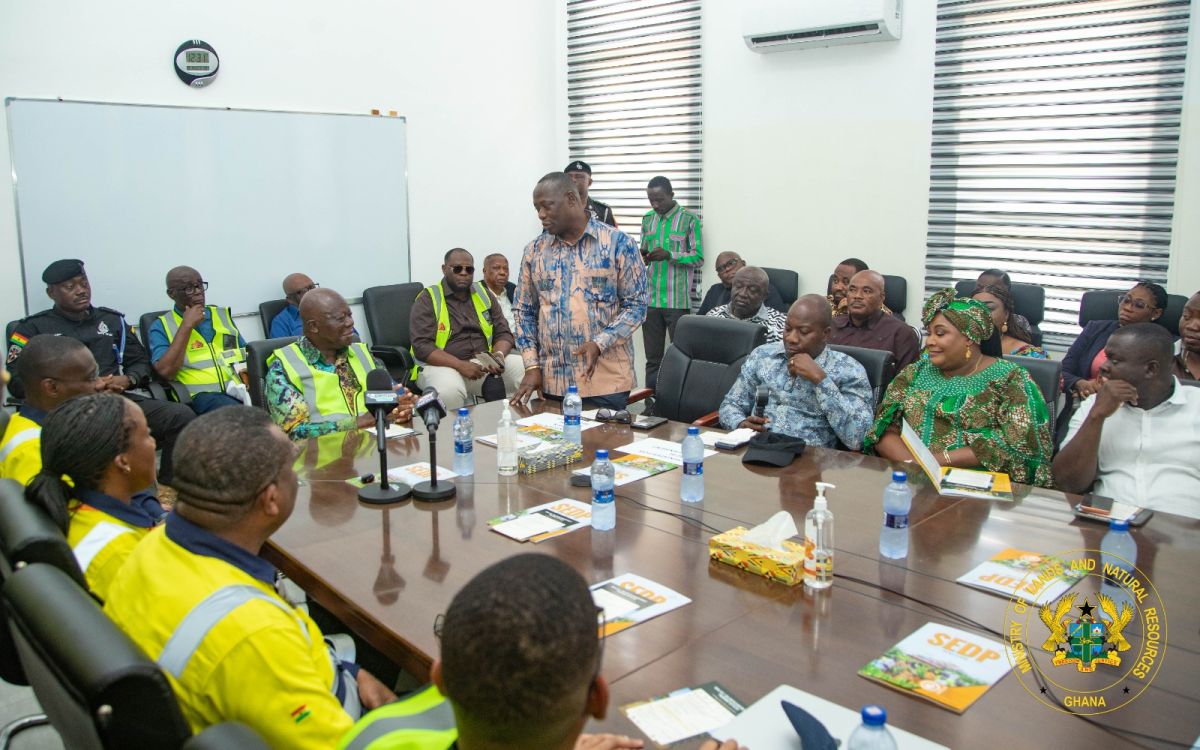Otumfuo, Lands Minister Launch Jimi Land Reclamation Project