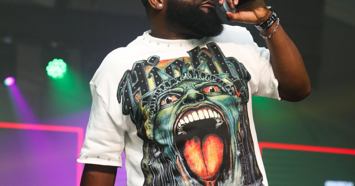 Praye Tiatia Steals the Show at Adom FM Y2K Jam