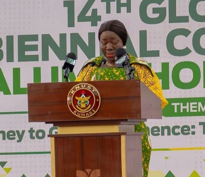 Trade Minister Urges Laboratories, Factories to Partner for Local Production