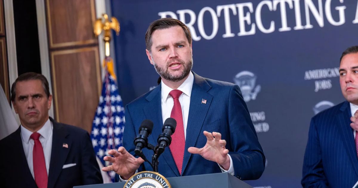 White House Blocks Microsoft From Hiring Foreign Workers Through H‑1B Program